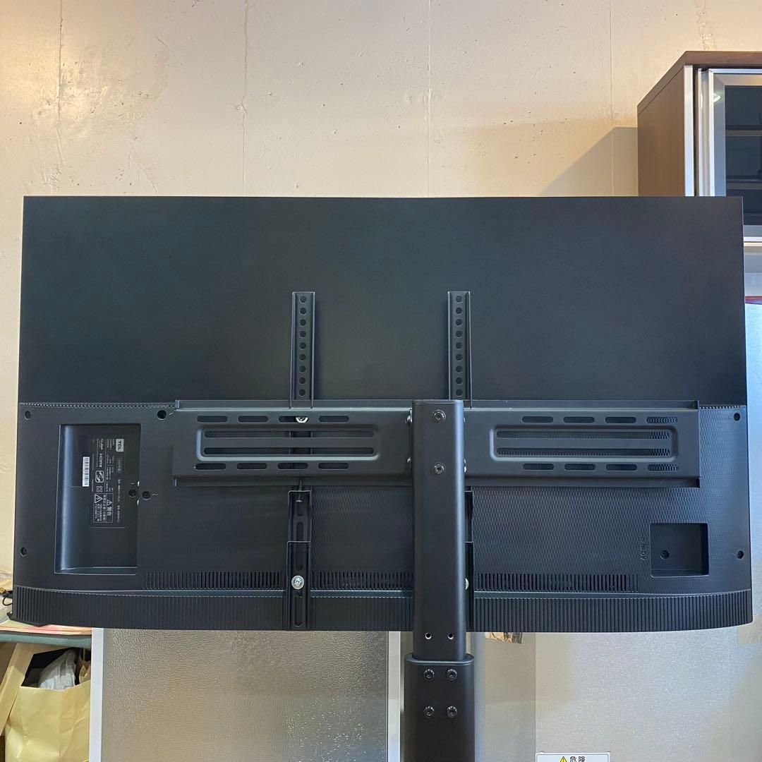 【みなぴぃ】TCL 液晶テレビ 43K601U　テレビスタンド付き