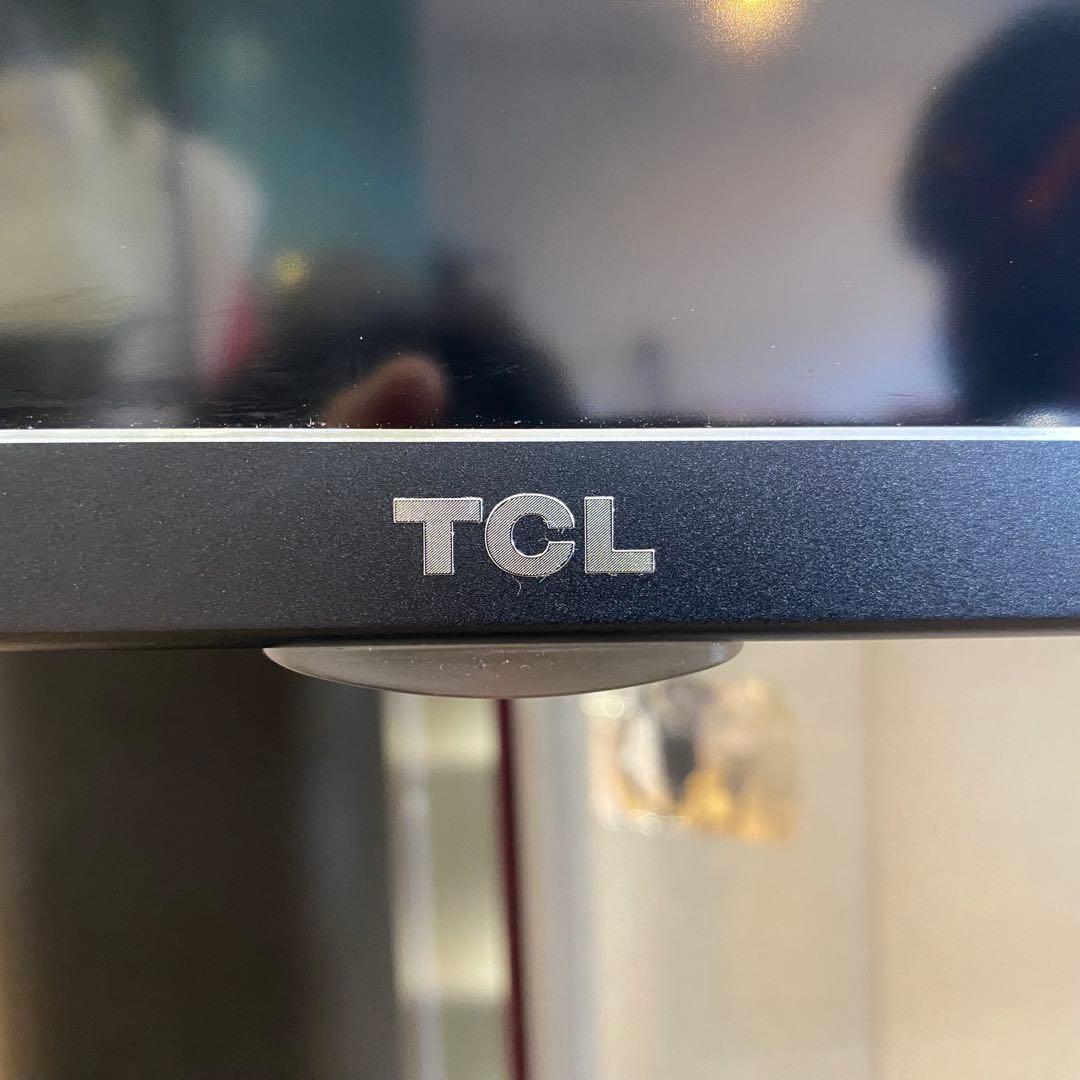 【みなぴぃ】TCL 液晶テレビ 43K601U　テレビスタンド付き