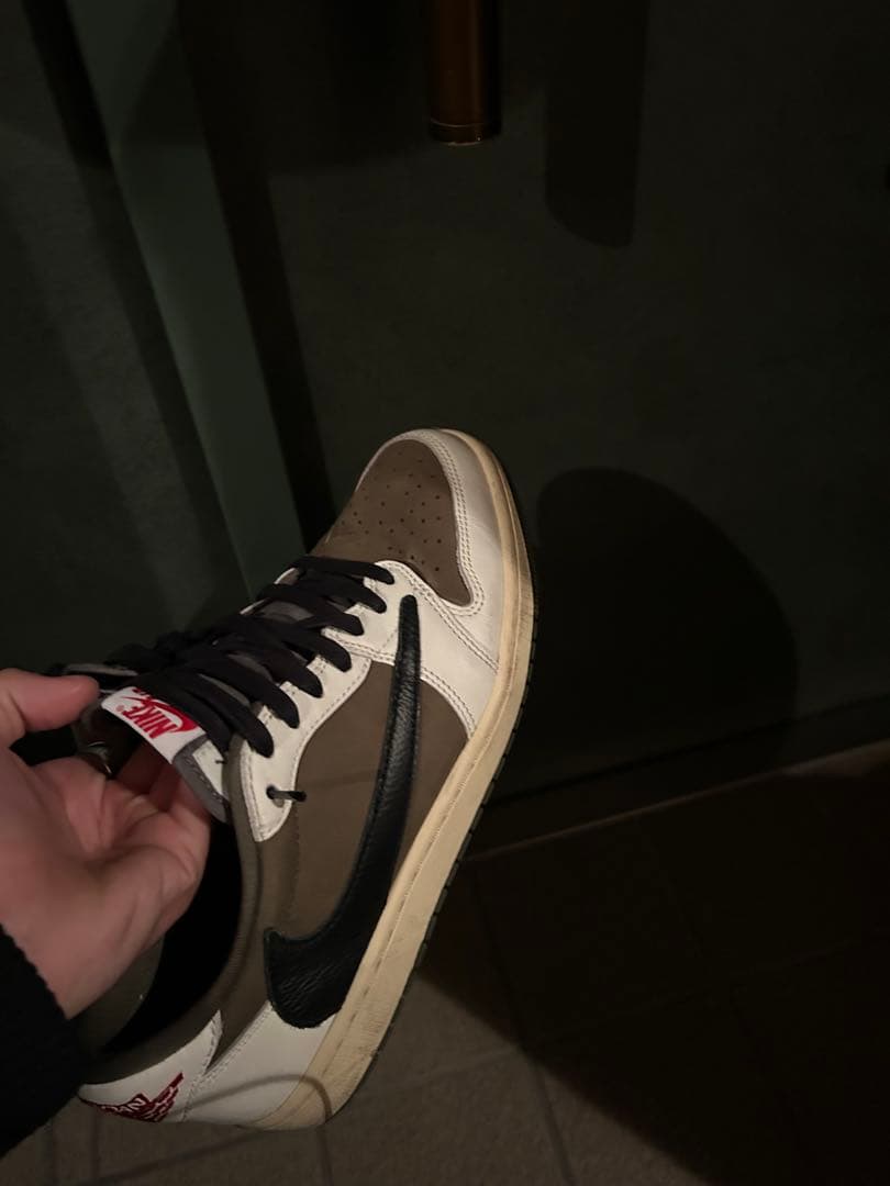 Nike スニーカー ホワイト/ブラウン/ブラック/ピンク　トラビススコット