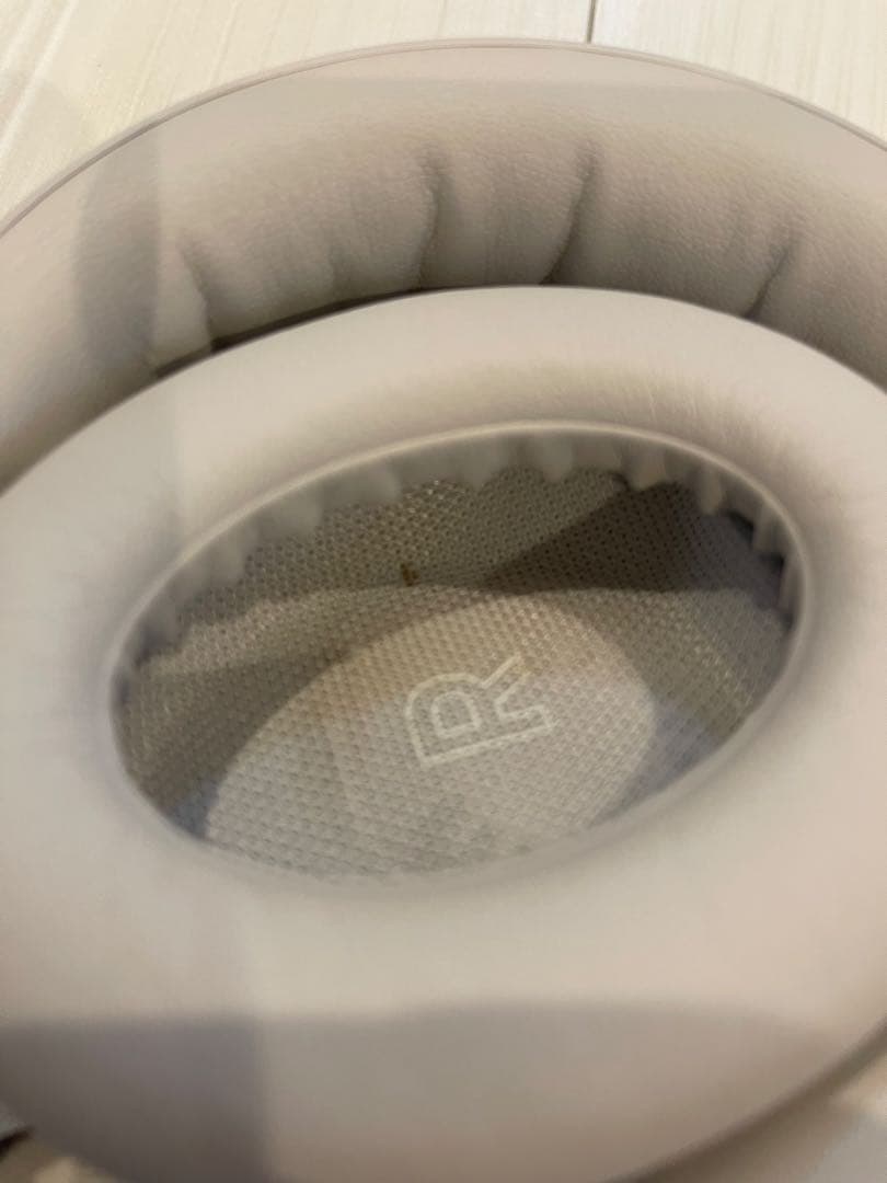 Leomaroさん　Bose ヘッドホン　ワイヤレス　ケース付き USBケーブル