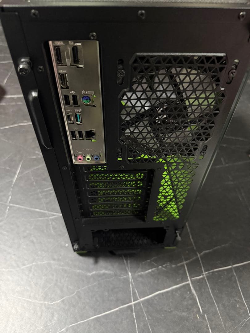 ぽ*て様 Core i5 11500マザボ＆Fractal popair ツクモ