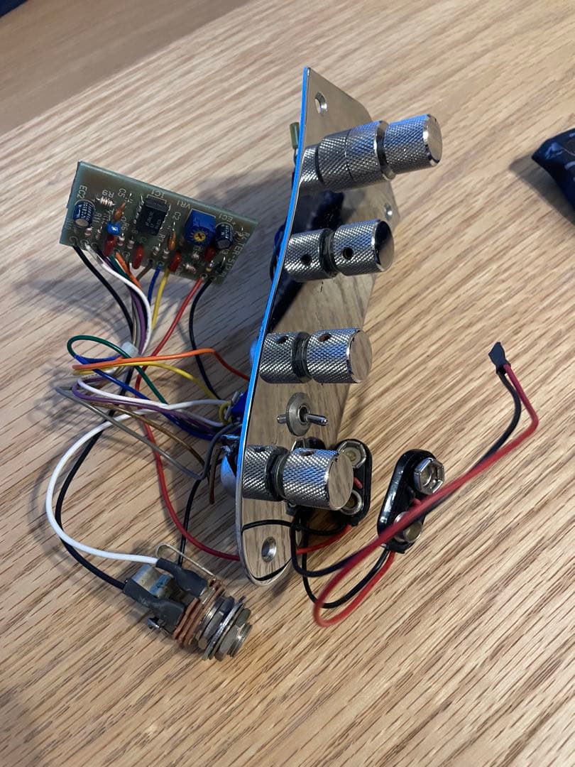 Bottom Wave 5弦PJベース(Fodera同等エレクトロニクス仕様)