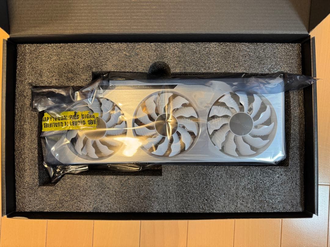 グラフィックボード・グラボ・ビデオカード GIGABYTE RTX3070Ti VISION OC 8G