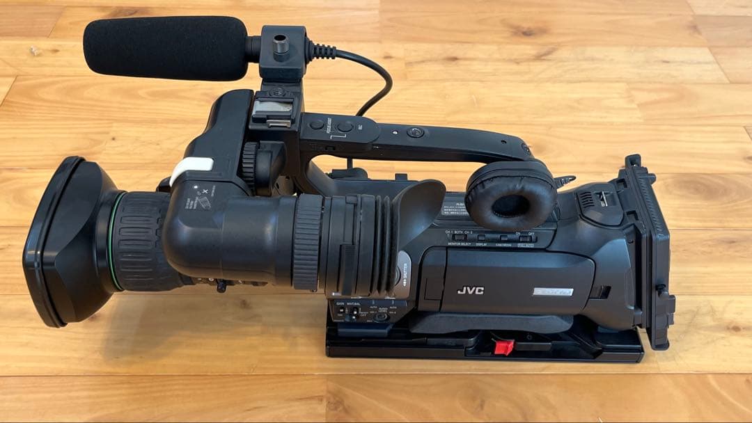 JVC 業務用ビデオカメラ GY-HM750