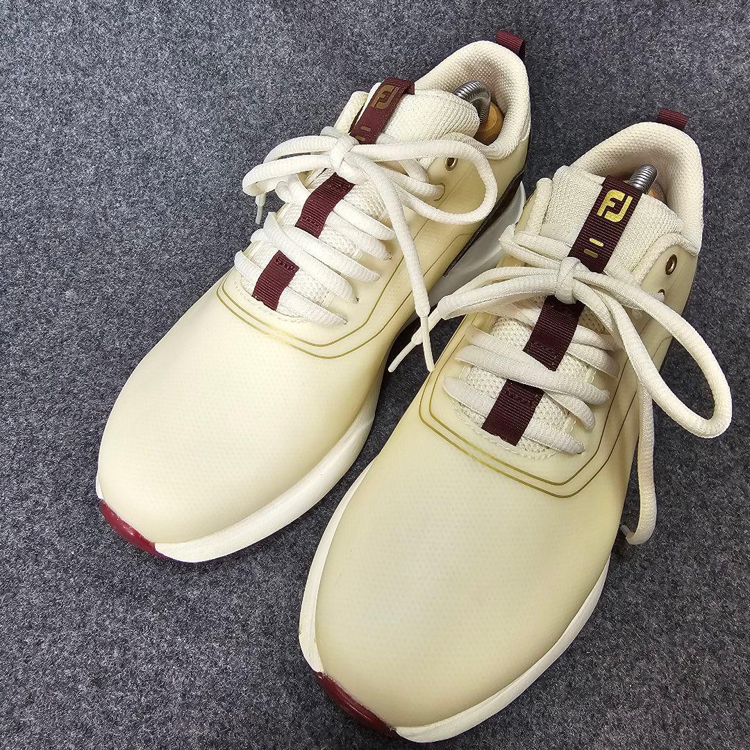 極美品【フットジョイ】パフォーマ スパイクレス ゴルフシューズ 23.5cm