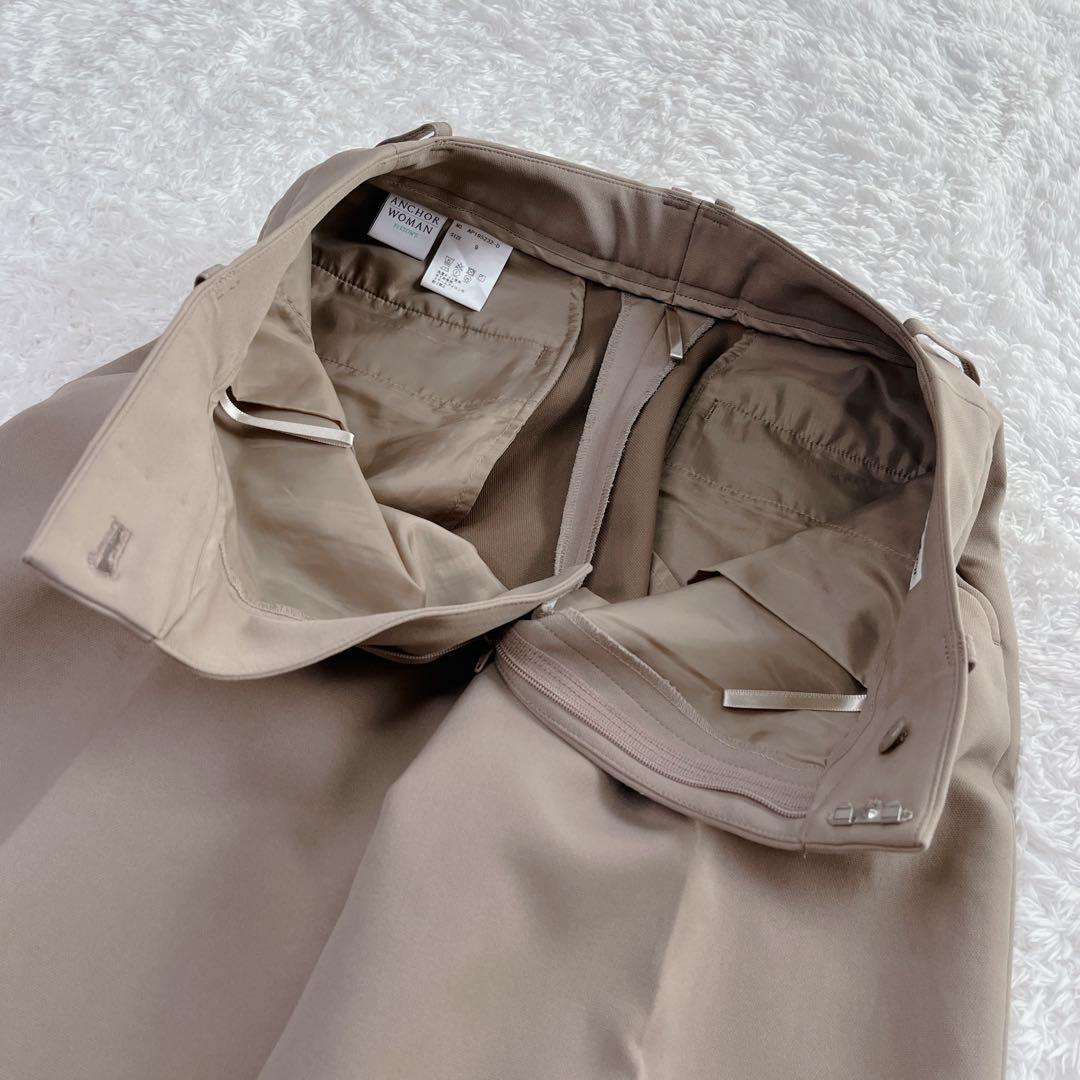 美品✨アンカーウーマン パンツスーツ ノーカラー 洗える モカベージュ近年モデル