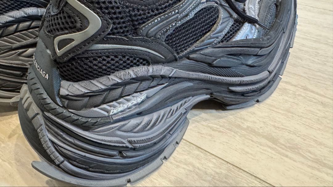 BALENCIAGAプラットフォームリデュースドスニーカー