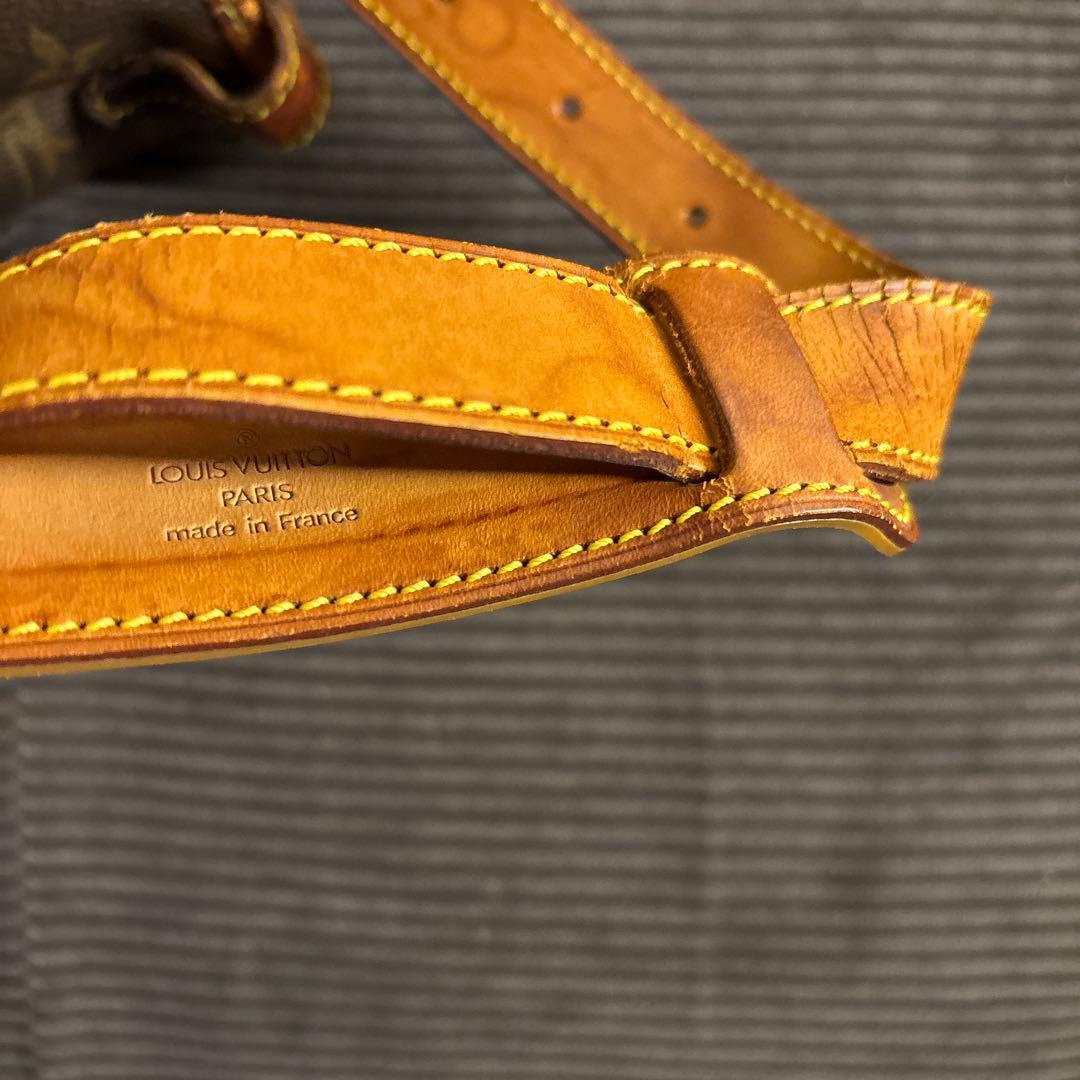 LOUIS VUITTON ソミュール 35 モノグラム メッセンジャーバッグ