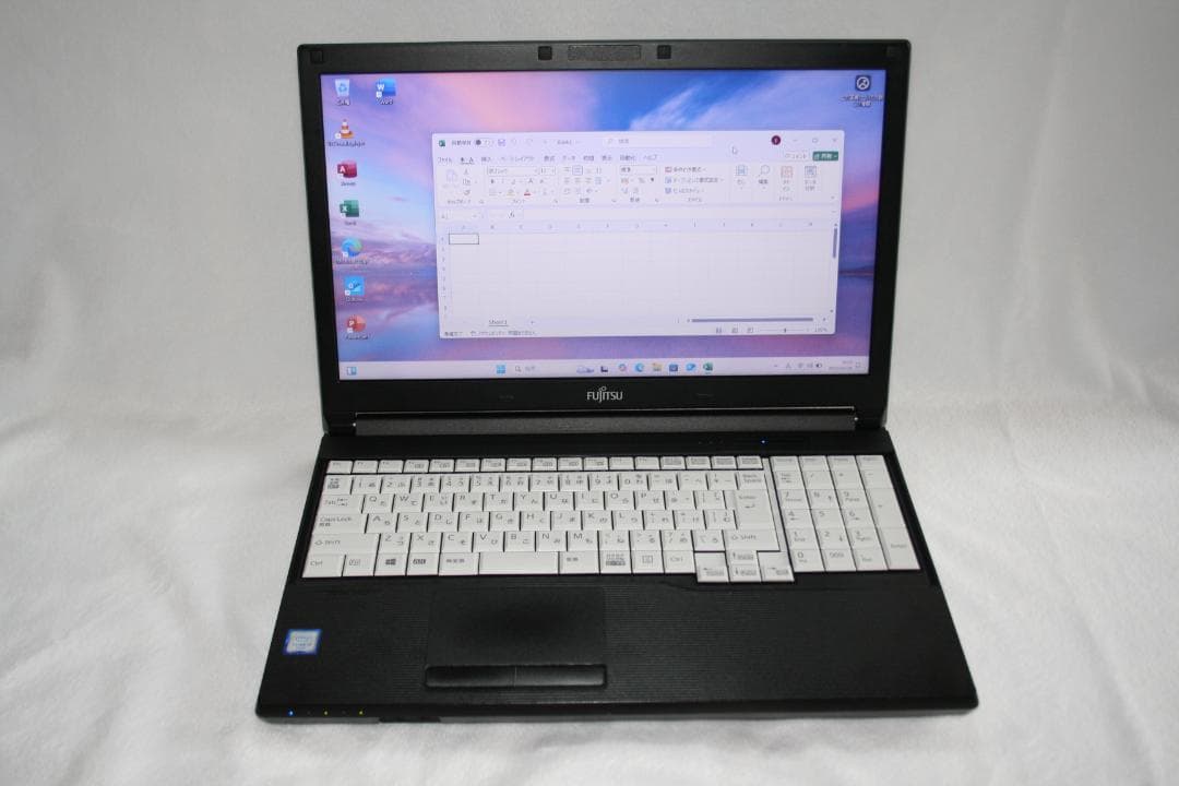 富士通 A576/P i5-6200U SSD256GB オフィス365