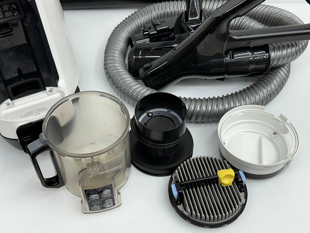 動作保証　2023年製　東芝　掃除機　VC-CF21A-W ホワイト　中古　格安