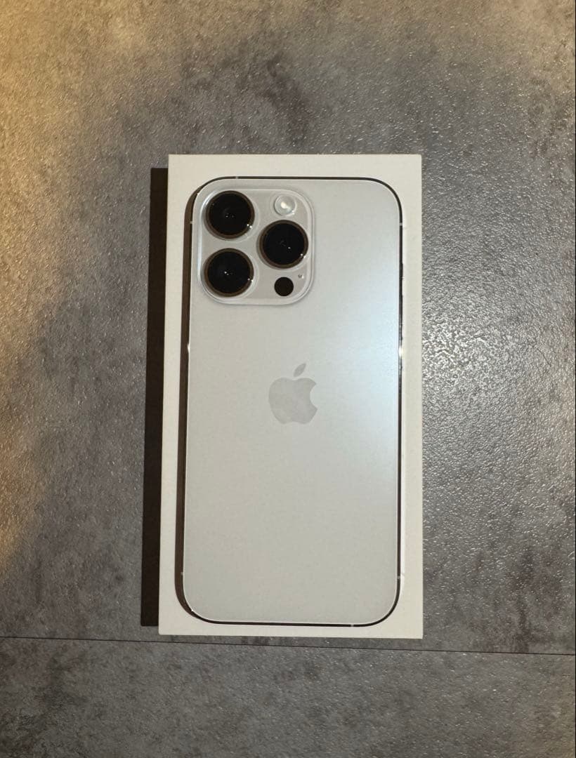 カ*テ様 Apple iPhone 14 Pro 128GB シルバー 本体