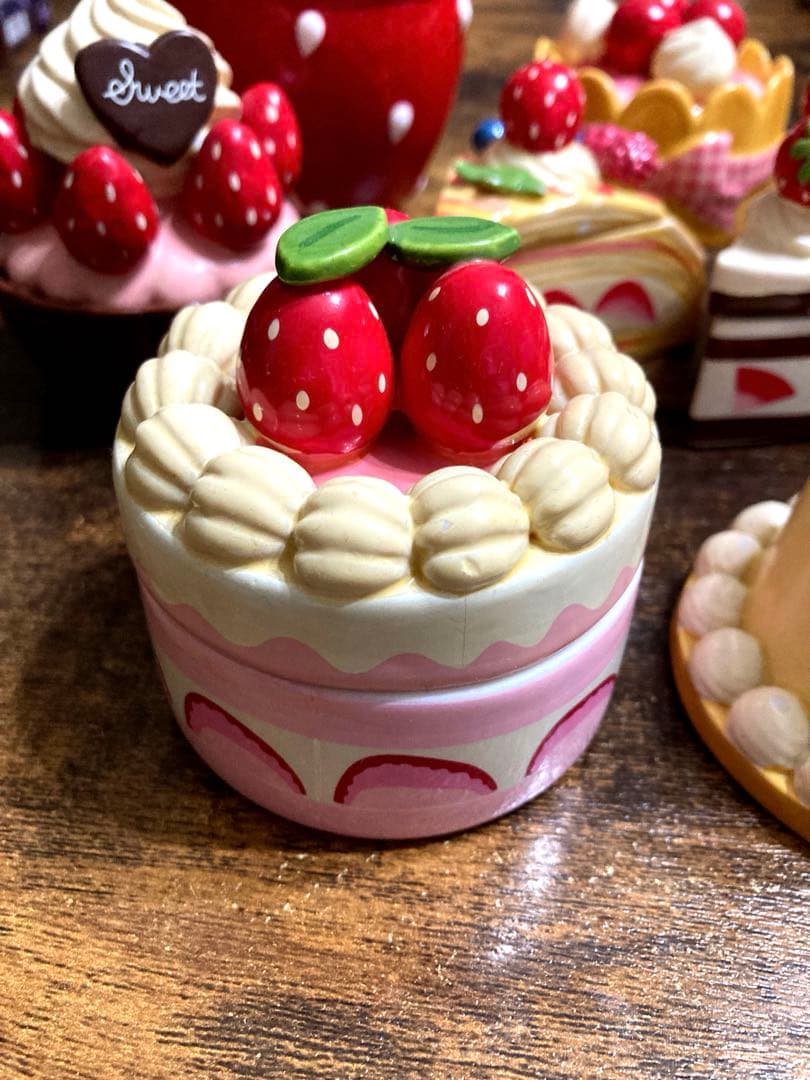 マザーガーデン☆陶器小物入れ9個セット☆ケーキ　いちご　平成レトロ