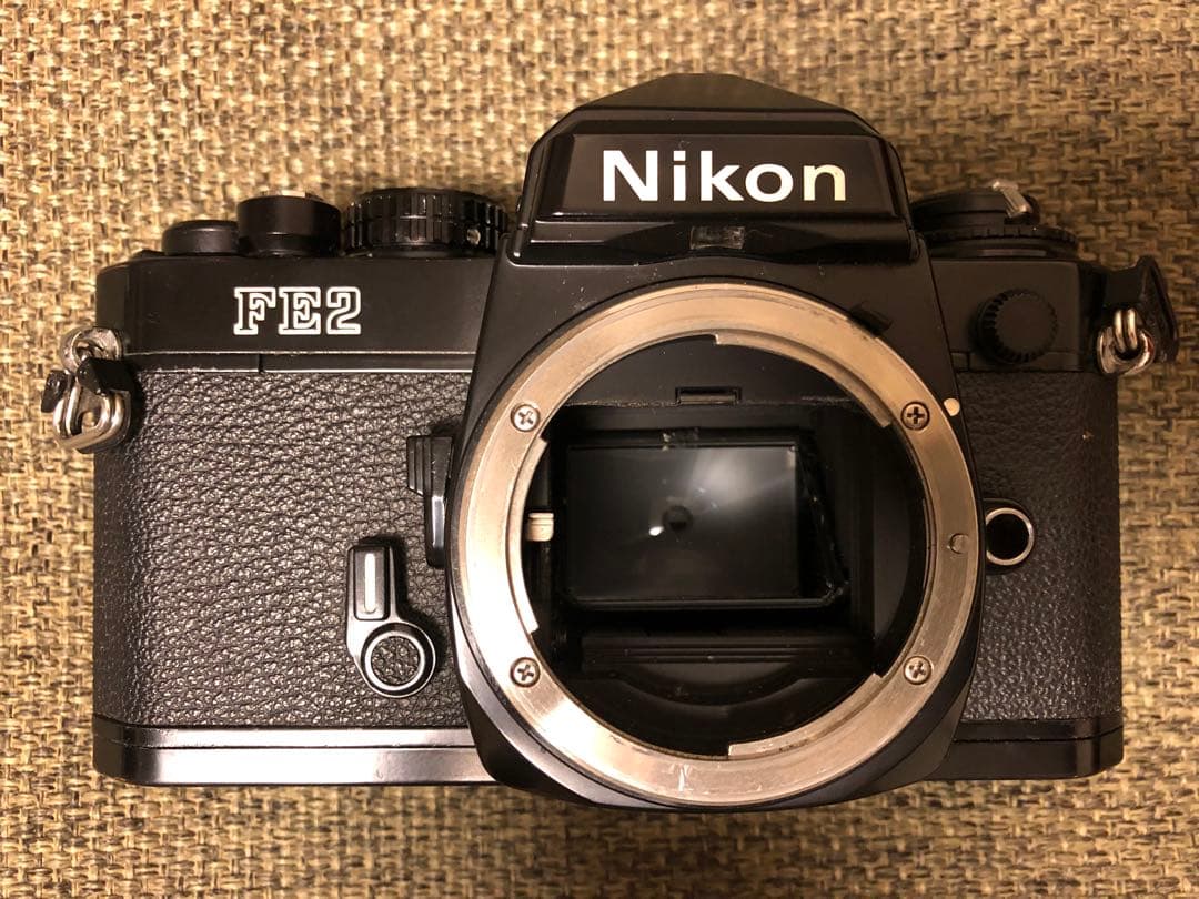 Nikon FE2 一眼レフカメラ 35-70mmレンズ付き