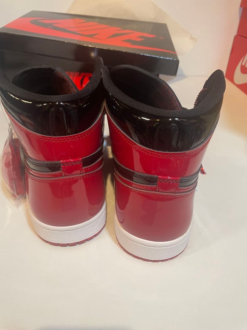 Air Jordan 1 High OG “Patent Bred”