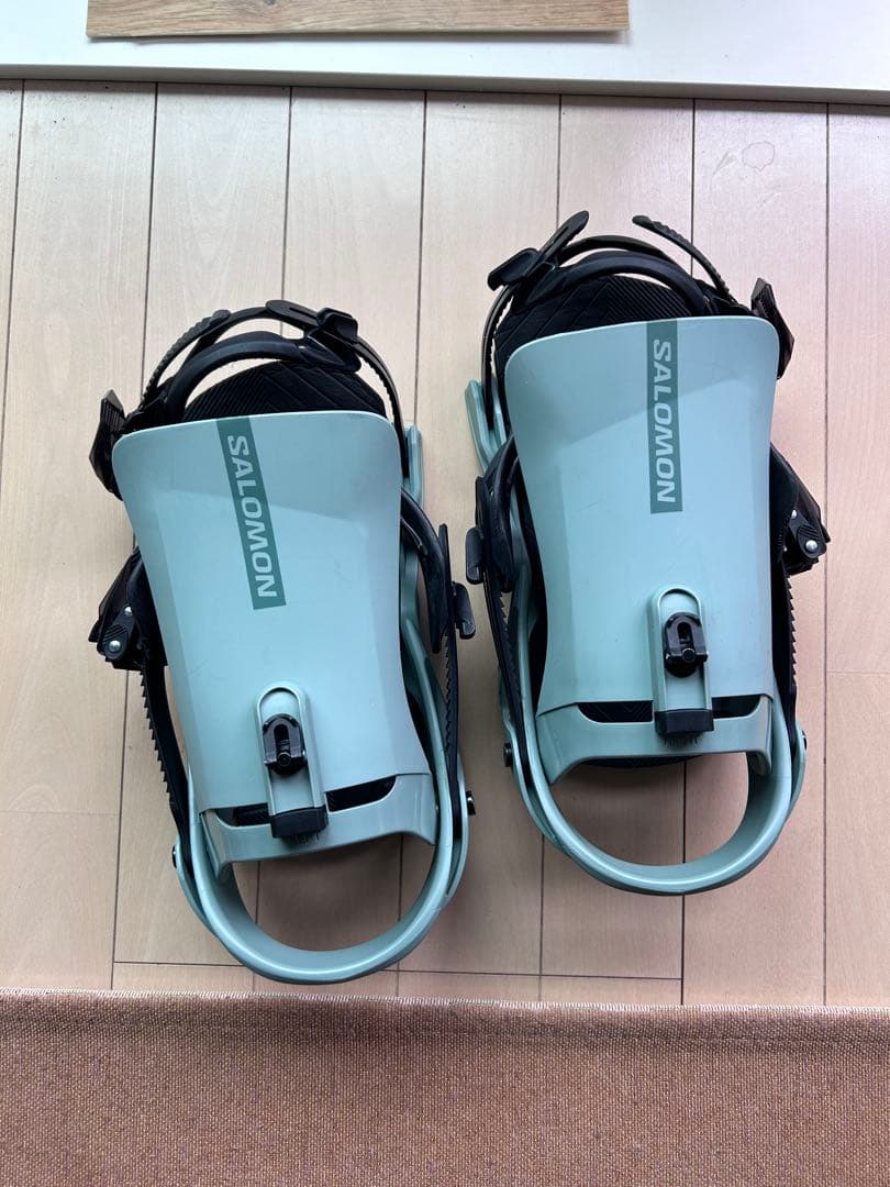 SALOMON リズム　rhythm M 22-23