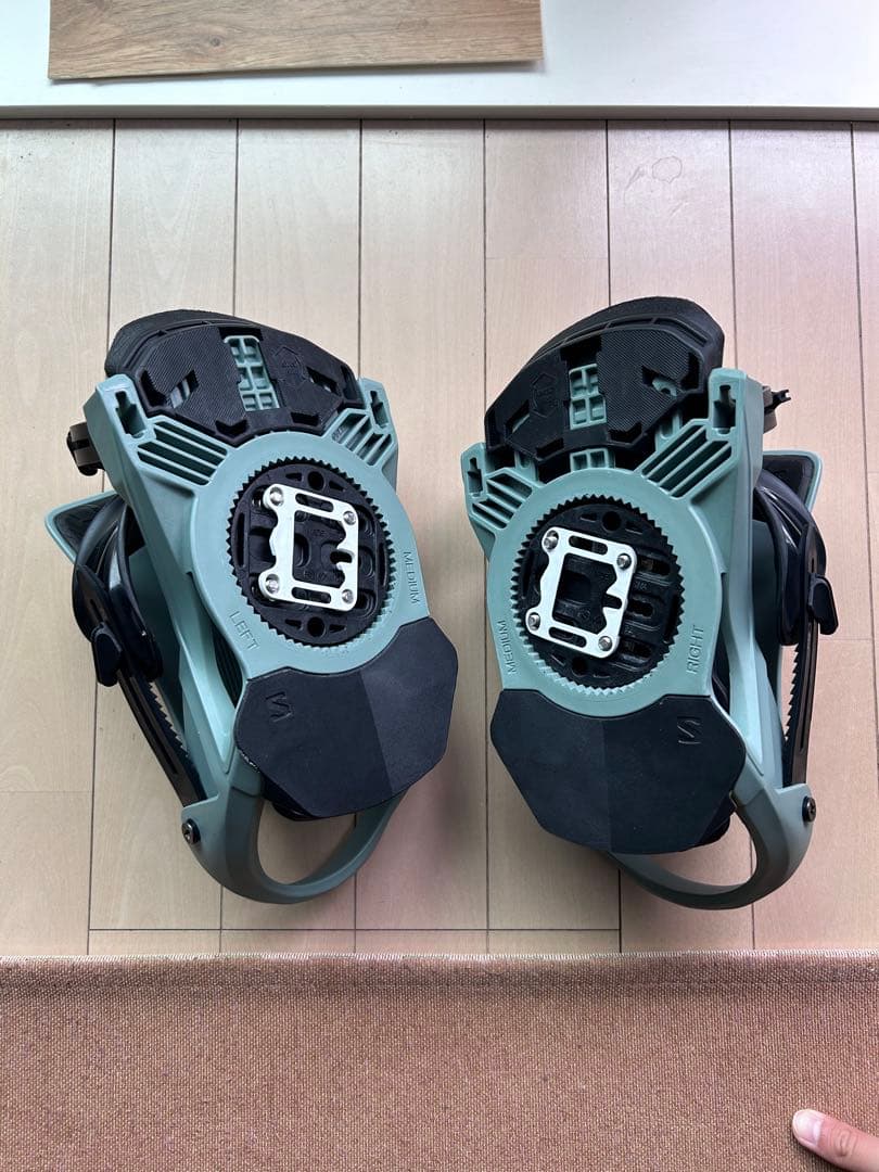 SALOMON リズム　rhythm M 22-23