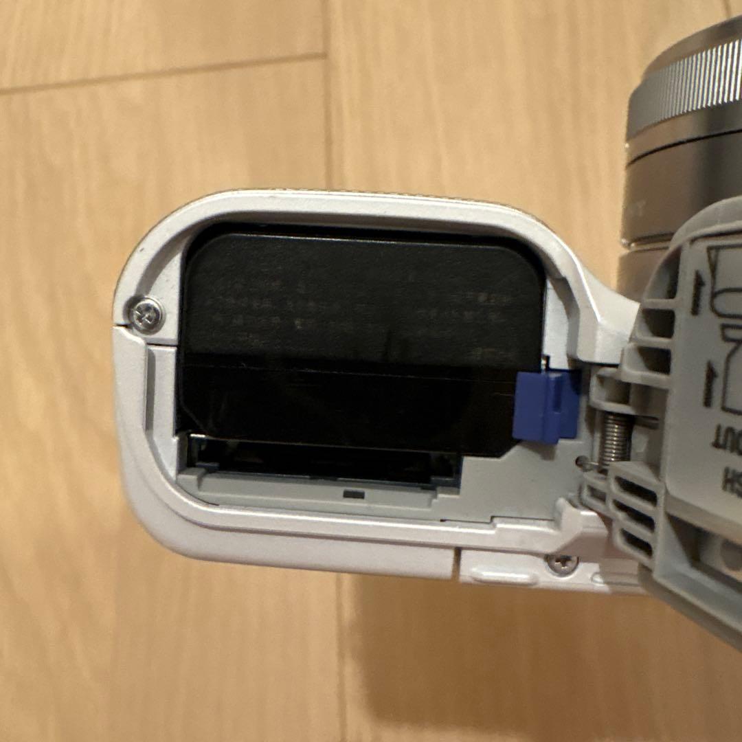 【完動品】美品　SONY デジタル一眼カメラ　α NEX-3 単焦点レンズ付き
