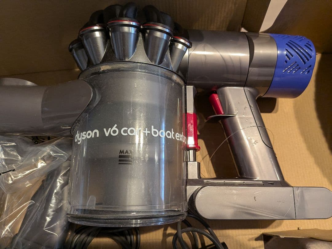 dyson v6 car + boat extra 本体