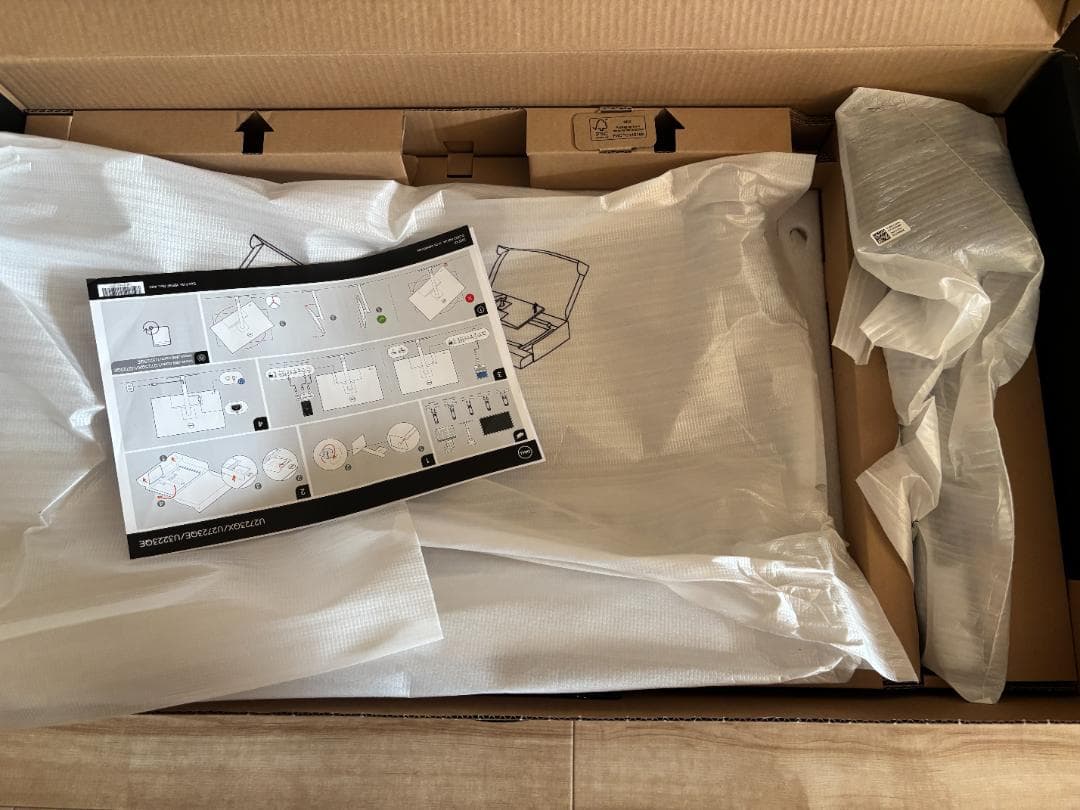 Dell デジタル ハイエンド シリーズ 27 4K USB-C ハブ モニター