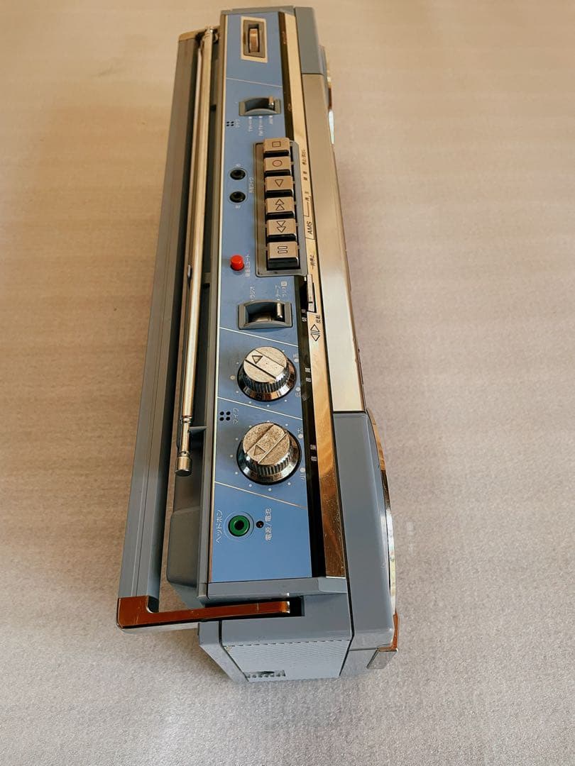 ポップ な80s ° ラジカセ SONY レアカラ一 【動作品】