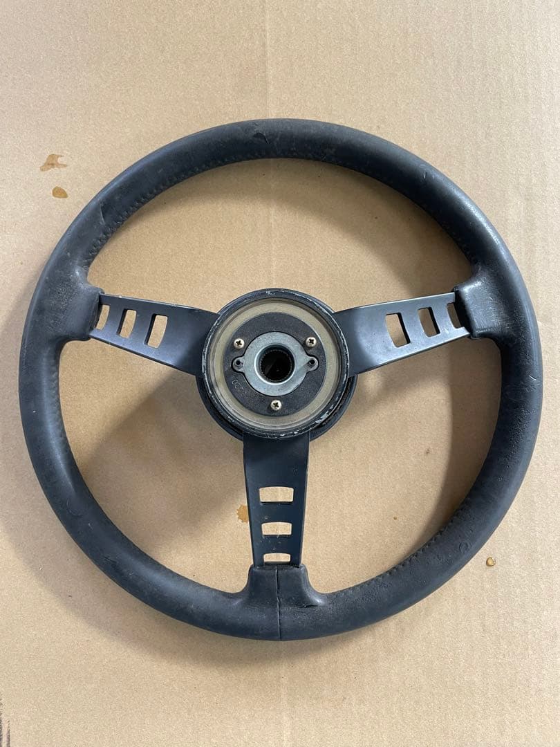 ダットサン　ハンドル　値引き対応可