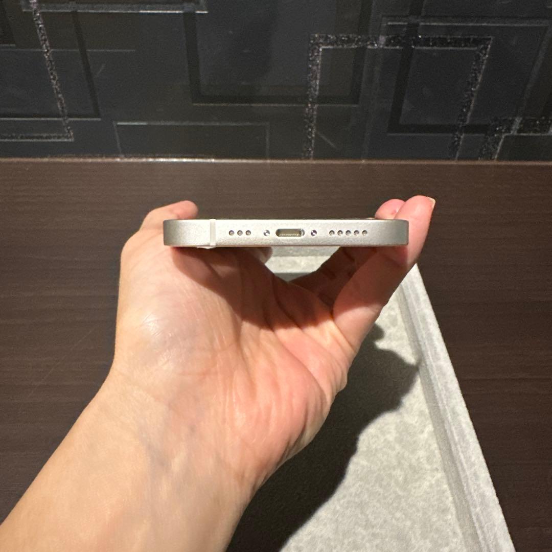 iPhone 12 64GB ホワイト【au】