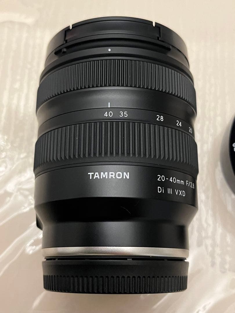 極美品TAMRON 20-40mm F/2.8 Di III VXDズームレンズ
