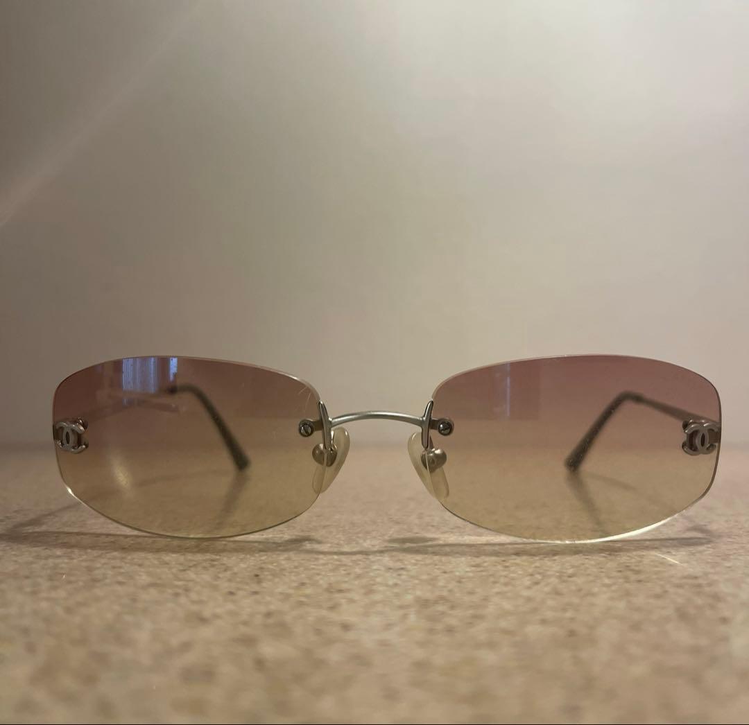 CHANEL グラデーションピンクレンズ サングラス