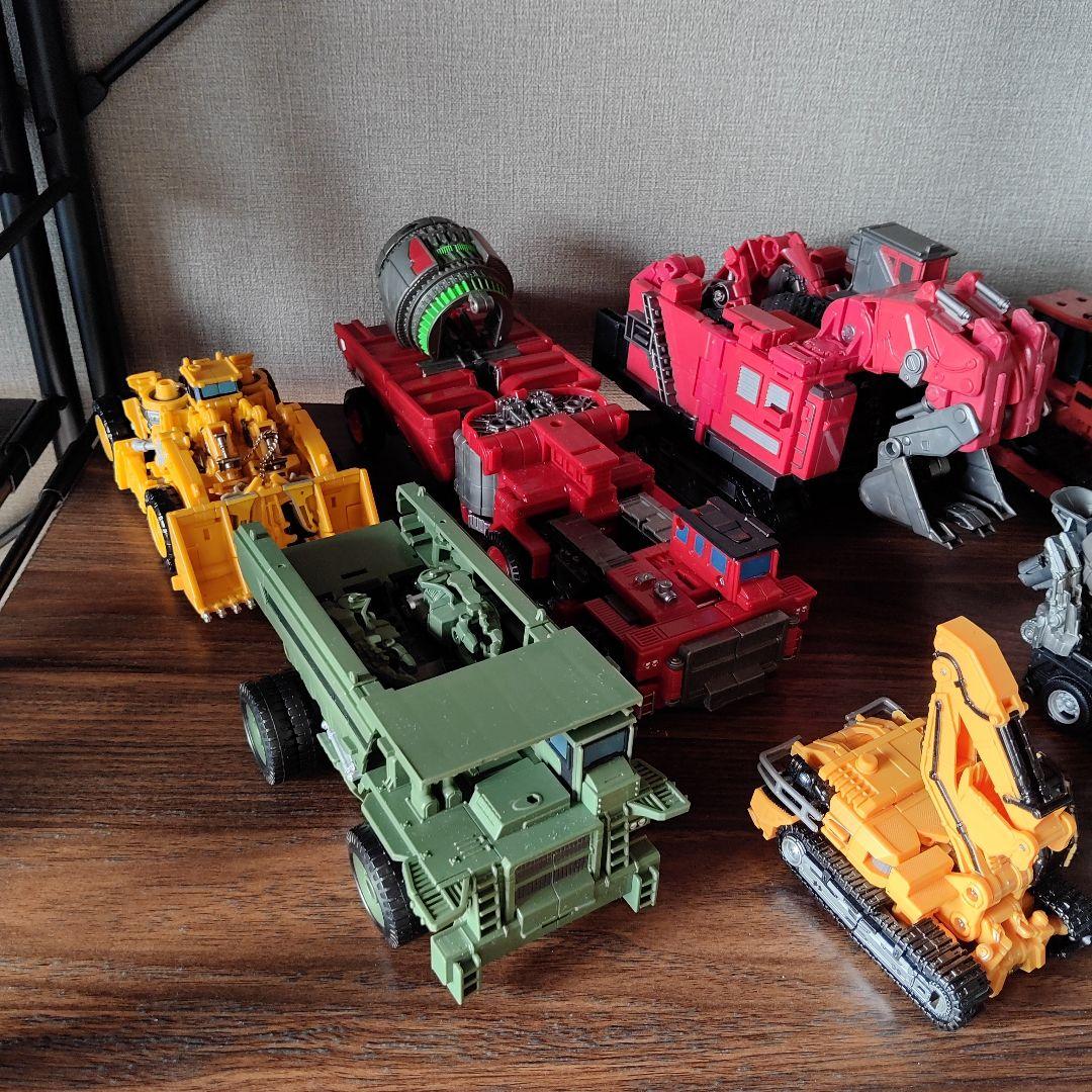 トランスフォーマー　デバステーター　8点セット