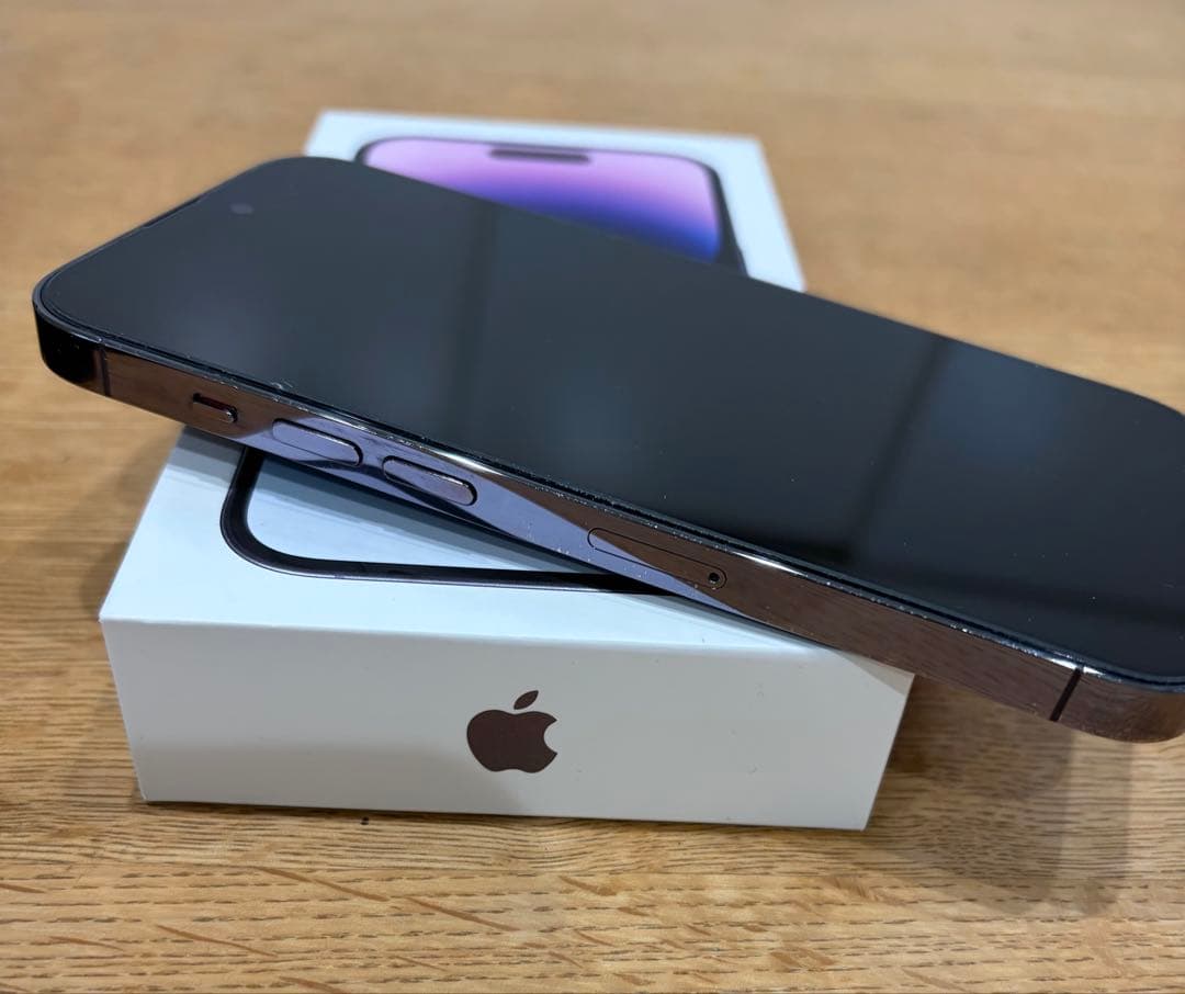 iPhone 14pro 256GB ディープパープル　coach ケース