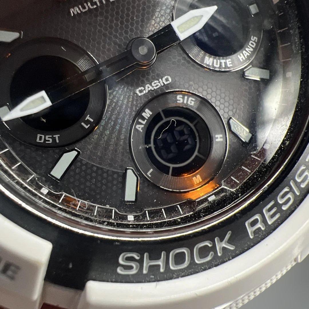 美品 CASIO G-SHOCK AWG-M100GW 電波ソーラー アナデジ