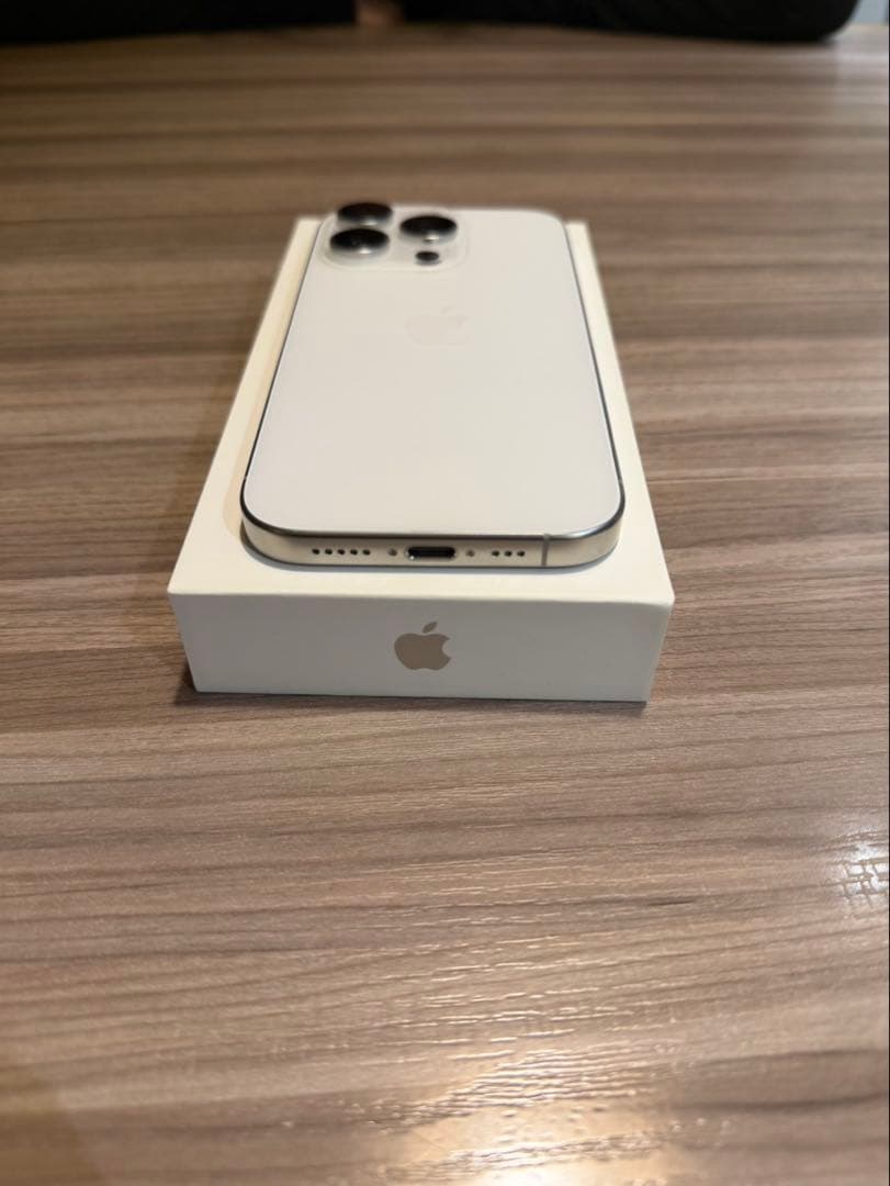 即購入◎Apple iPhone16Pro 256GB ホワイトチタニウム 本体