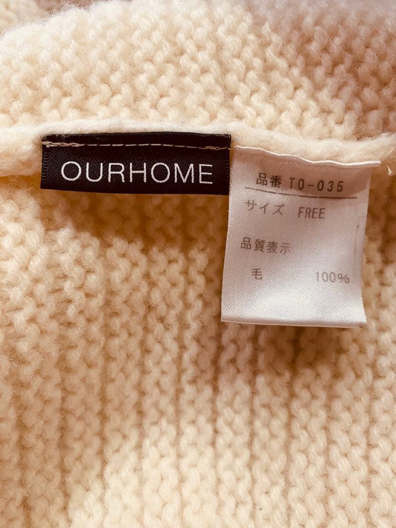OUR 上質ウールのハイネックニット　オフホワイト