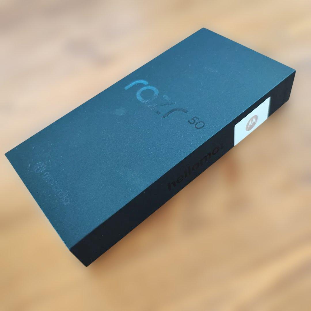 motorola razr 50 SIMフリー版 512GB 美品