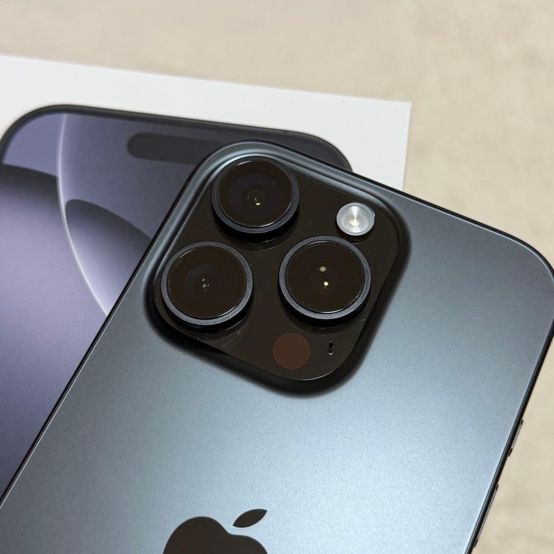iPhone16Pro ブラックチタニウム