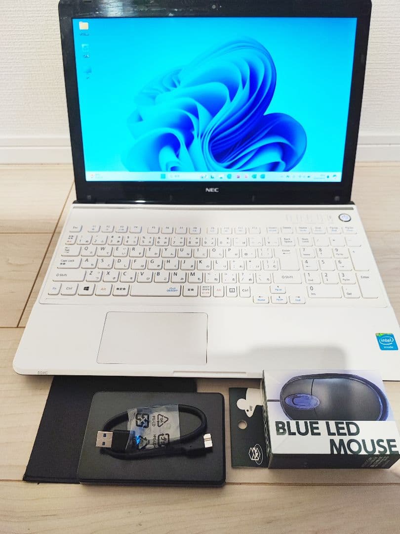 NECノートパソコンCorei7SSD1000GBOffice2021