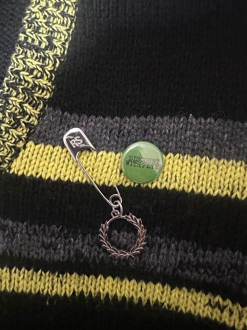 コムドットやまと着用 ラフシモンズ、フレッドペリーコラボ　ベスト