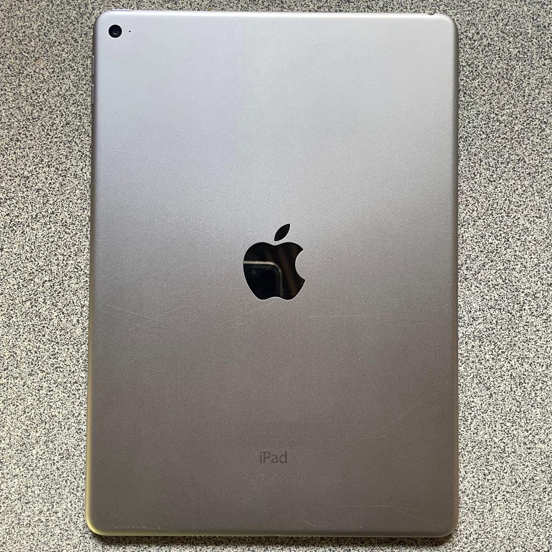 送無料F12 iPad Air 第2世代 スペースグレイ 128GB Wi-Fi