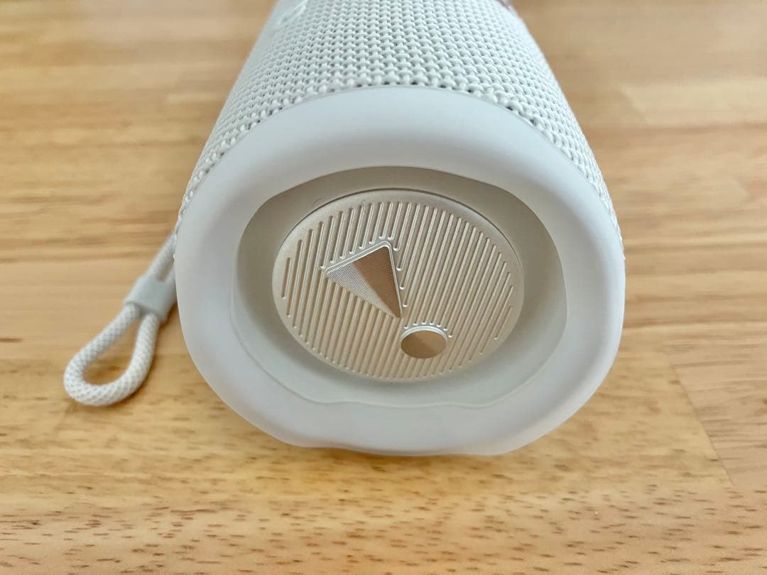 JBL flip6 ホワイト