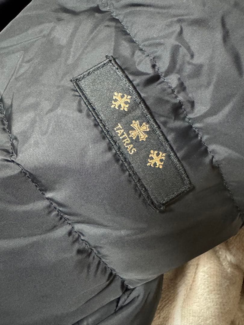 良品　国内正規品　タトラス　ポリテアマ　ダウンジャケット　ブラック　近年現行