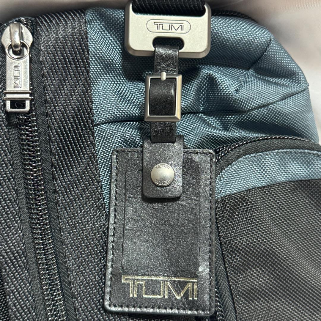 【極美品】 TUMI ボディバッグ ブラック/ブルー