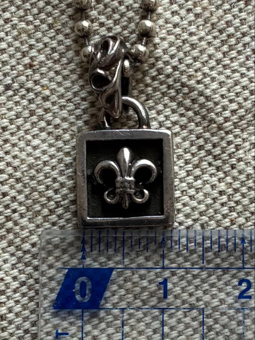 クロムハーツ ・シルバー フルール・ド・リス ネックレス