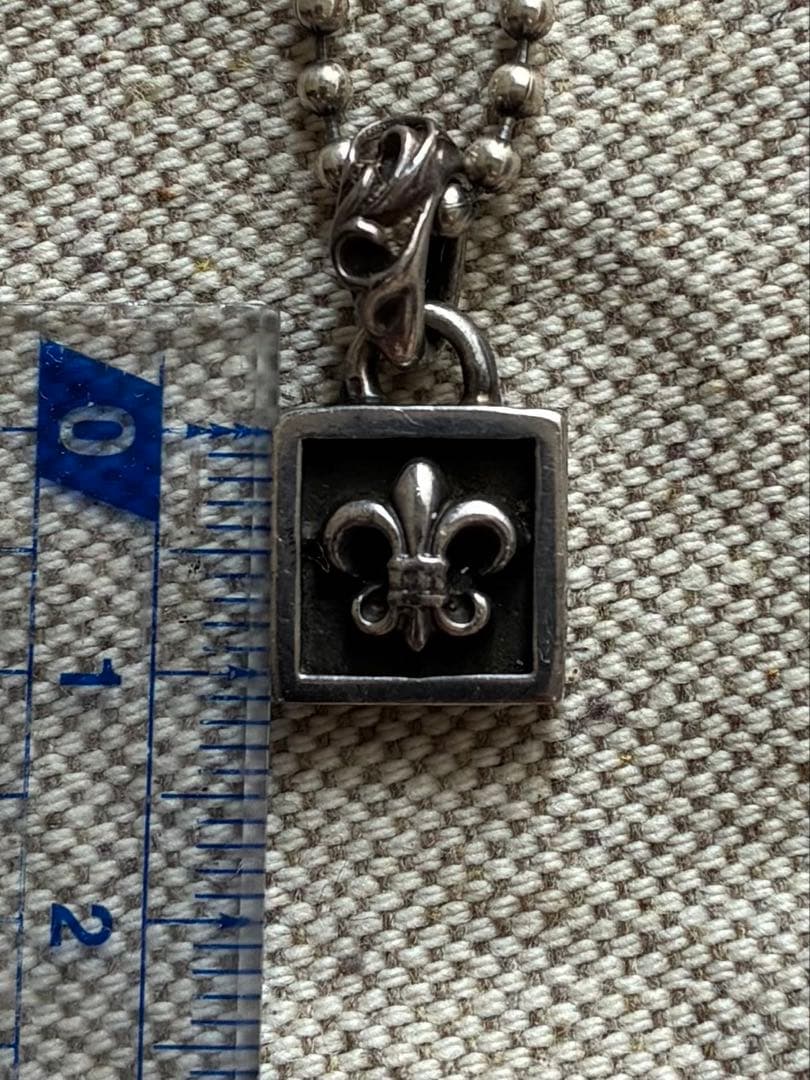 クロムハーツ ・シルバー フルール・ド・リス ネックレス