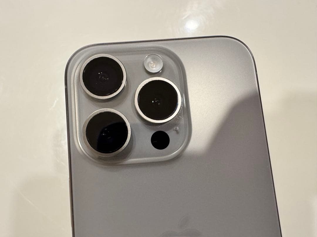 Apple iPhone 15 Pro ナチュラルチタニウム 128GB