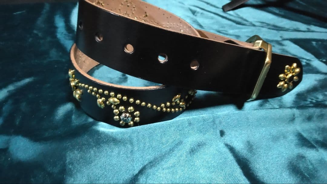 昭南ベンズレザーツタ&フラワースタッズベルトブラック