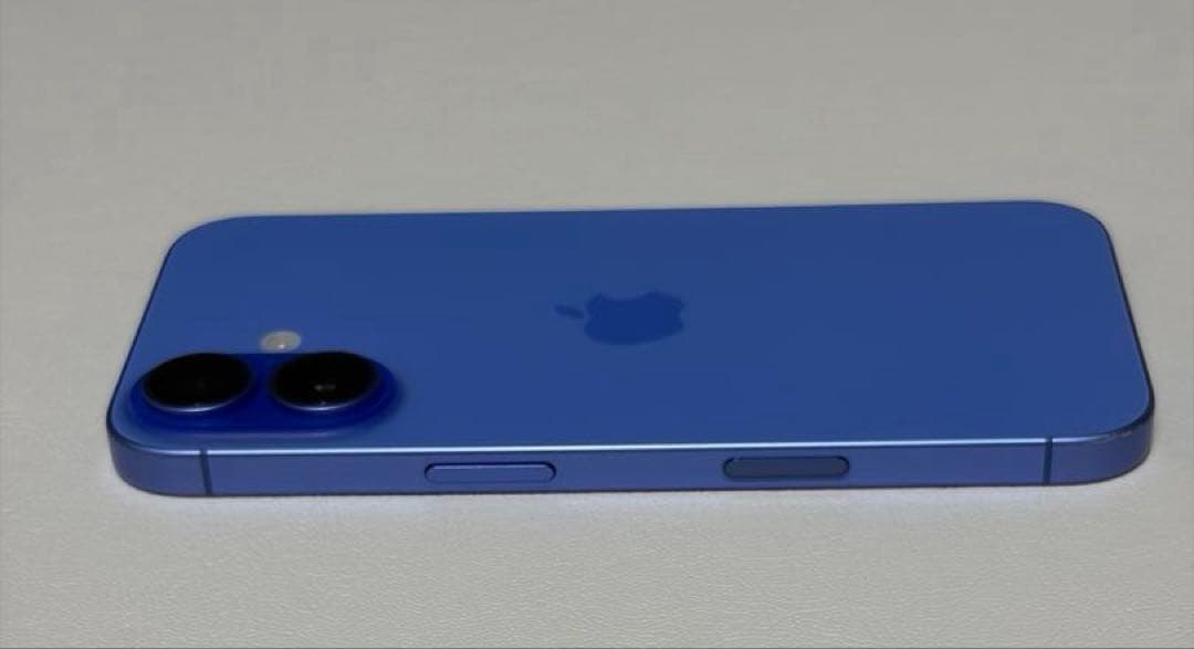 たかはし　iPhone16 256GB ウルトラマリン