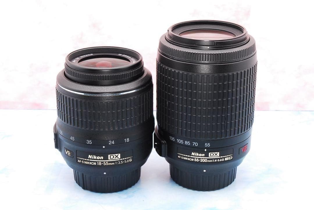 Nikon D5600✨一眼レフカメラ✨望遠レンズ付Wレンズ✨スマホ転送！