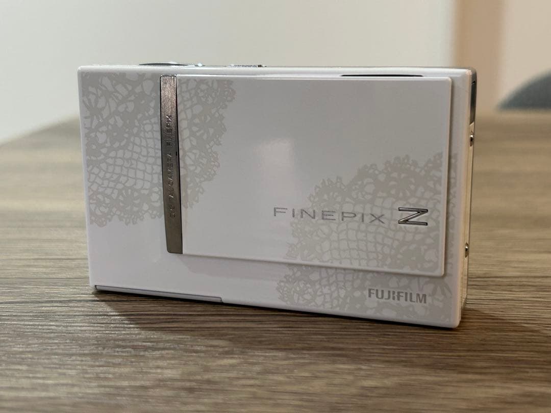 FUJIFILM FINEPIX Z250fd ホワイト
