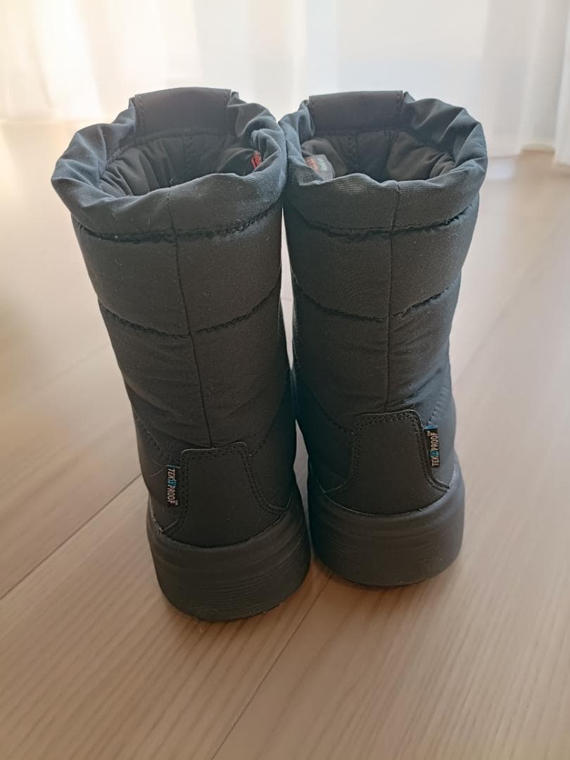 【美品】ノース・フェイス ヌプシ ブーティNFW52272 24cm（箱付き）