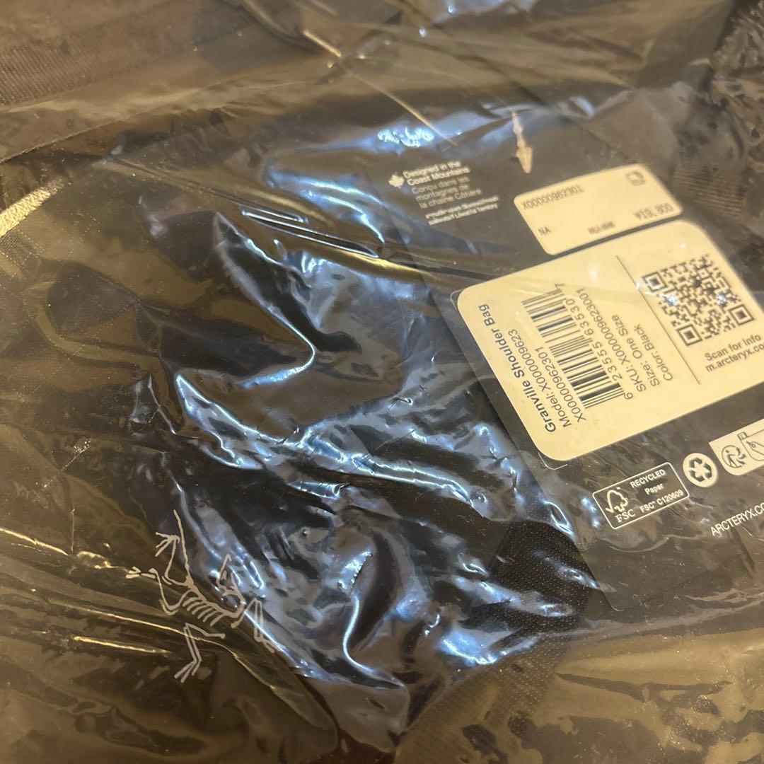 【新品タグ付き正規品】ARC'TERYX グランヴィル ショルダーバッグ